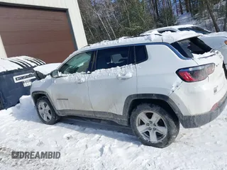 2022 Jeep Compass Altitude with VIN 3C4NJDBB0NT133506, listed as a IAAI auction lot 41540936 with 78,277 mi miles and . Bid and sale history available at carsss.com. Image 14.