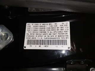 2010 Acura RDX Tech Pkg with VIN 5J8TB1H54AA007270, listed as a IAAI auction lot 41070953 with 82,108 mi miles. Bid and sale history available at carsss.com. Image 9.