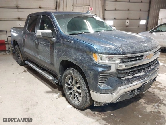2022 Chevrolet Silverado 1500 LT with VIN 3GCPDKEK4NG530970, listed as a IAAI auction lot 41621631 with 70,637 mi miles. Bid and sale history available at carsss.com. Image 1.