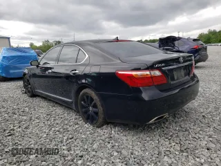2010 Lexus LS 460 z VIN JTHCL5EF6A5006984, wystawiony jako Copart lot #60912355 z przebiegiem 185 116 mil mil oraz Czysty tytuł • Clean title. Historia ofert i sprzedaży dostępna na DreamBid. Obrazek 2.
