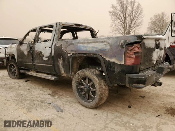 2015 GMC Sierra 2500HD Denali with VIN 1GT120E8XFF185600, listed as a Copart auction lot 49123735 with Not provided miles and Non repairable. Bid and sale history available at DreamBid. Image 2.