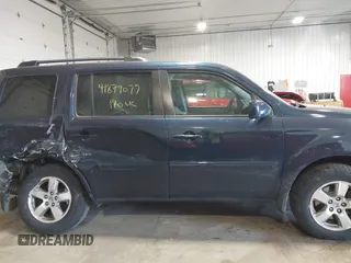2011 Honda Pilot EX-L with VIN 5FNYF4H54BB043205, listed as a IAAI auction lot 41879077 with 240,108 mi miles. Bid and sale history available at carsss.com. Image 13.