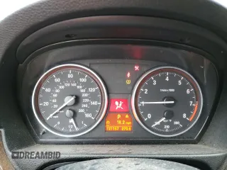 2007 BMW 3 Series 328xi with VIN WBAWV53557PW24763, listed as a Copart auction lot 49039125 with 121,157 mi miles and Clean title. Bid and sale history available at DreamBid. Image 9.