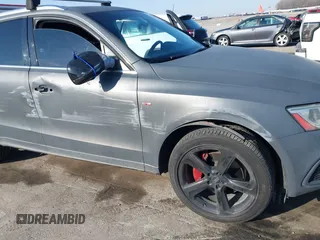 2014 Audi Q5 Premium Plus z VIN WA1DGAFP0EA034930, wystawiony jako IAAI lot #41791373 z przebiegiem 124 436 mil mil oraz . Historia ofert i sprzedaży dostępna na DreamBid. Obrazek 6.
