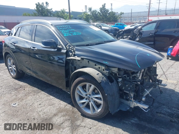 2018 Infiniti QX30 Premium with VIN SJKCH5CP9JA004522, listed as a IAAI auction lot 42277008 with 81,618 mi miles and . Bid and sale history available at DreamBid. Image 1.