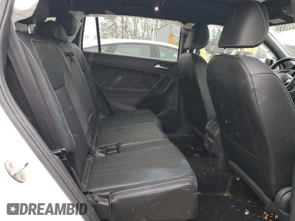 2022 Volkswagen Tiguan SE R-Line Black z VIN 3VV8B7AX4NM095511, wystawiony jako Copart lot #45333955 z przebiegiem 13 679 mil mil oraz Szkoda całkowita • Salvage title. Historia ofert i sprzedaży dostępna na DreamBid. Obrazek 11.