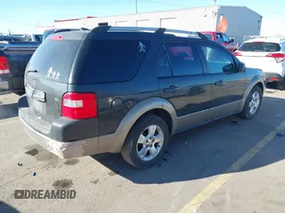2007 Ford Freestyle SEL with VIN 1FMDK021X7GA39936, listed as a IAAI auction lot 41686286 with 263,088 mi miles. Bid and sale history available at carsss.com. Image 4.