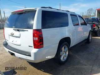 2011 Chevrolet Suburban LT with VIN 1GNSCJE00BR218380, listed as a IAAI auction lot 41628402 with 133,394 mi miles. Bid and sale history available at carsss.com. Image 4.