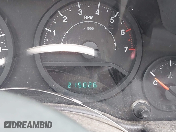 2008 Jeep Wrangler Unlimited X with VIN 1J4GA39138L641138, listed as a IAAI auction lot 41986230 with 215,026 mi miles. Bid and sale history available at carsss.com. Image 16.