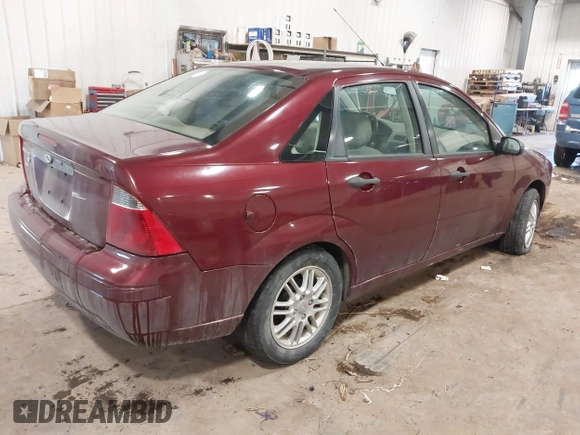 2007 Ford Focus S z VIN 1FAFP34N27W313853, wystawiony jako IAAI lot #41491294 z przebiegiem Nie podano mil oraz . Historia ofert i sprzedaży dostępna na DreamBid. Obrazek 4.