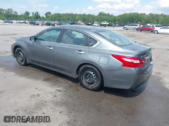 2018 Nissan Altima 2.5 SR with VIN 1N4AL3APXJC138949, listed as a IAAI auction lot 42129229 with 189,188 mi miles. Bid and sale history available at carsss.com. Image 3.