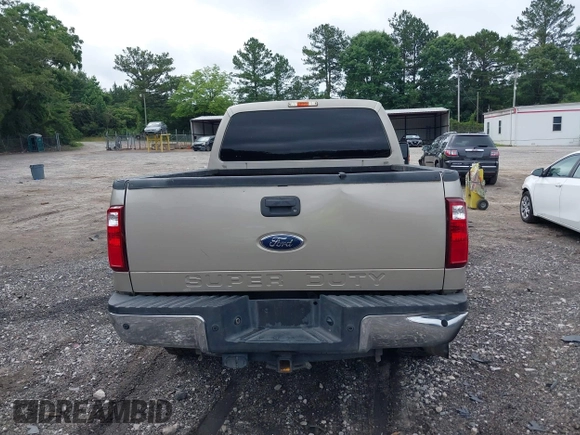 2010 Ford F-250 XL z VIN 1FTSW2AR4AEB11767, wystawiony jako IAAI lot #42490922 z przebiegiem 258 343 mil mil oraz . Historia ofert i sprzedaży dostępna na DreamBid. Obrazek 16.