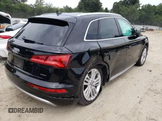 2020 Audi Q5 Premium Plus with VIN WA1BNAFY2L2104053, listed as a Copart auction lot 53762532 with 20,405 mi miles. Bid and sale history available at carsss.com. Image 4.