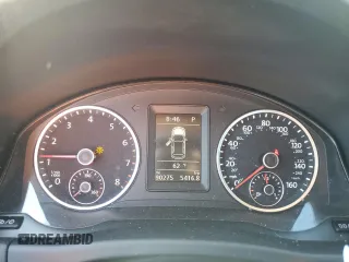 2017 Volkswagen Tiguan S z VIN WVGBV7AX0HK031002, wystawiony jako Copart lot #56384305 z przebiegiem 90 275 mil mil oraz Szkoda całkowita • Salvage title. Historia ofert i sprzedaży dostępna na DreamBid. Obrazek 9.