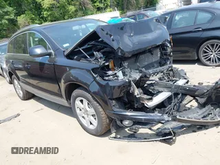 2010 Audi Q7 Premium Plus z VIN WA1LYAFE1AD002875, wystawiony jako IAAI lot #42438514 z przebiegiem 124 548 mil mil oraz . Historia ofert i sprzedaży dostępna na DreamBid. Obrazek 1.