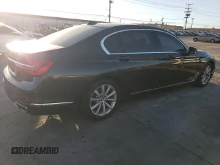 2016 BMW 7 Series 740i with VIN WBA7E2C59GG504533, listed as a Copart auction lot 77122283 with 68,209 mi miles. Bid and sale history available at carsss.com. Image 3.