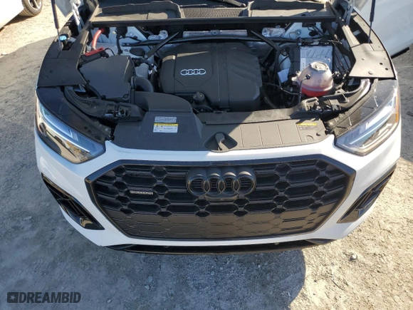 2024 Audi Q5 S line Premium Plus with VIN WA1EAAFY7R2140225, listed as a Copart auction lot 47523225 with 2,851 mi miles and Salvage Title. Bid and sale history available at carsss.com. Image 12.