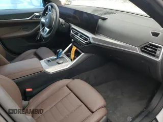 2022 BMW i4 eDrive40 z VIN WBY73AW00NFM84077, wystawiony jako Copart lot #58370142 z przebiegiem Nie podano mil oraz . Historia ofert i sprzedaży dostępna na DreamBid. Obrazek 5.