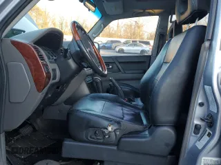 2006 Mitsubishi Montero Limited z VIN JA4MW51S66J002894, wystawiony jako Copart lot #84542064 z przebiegiem Nie podano mil oraz Szkoda całkowita • Salvage title. Historia ofert i sprzedaży dostępna na DreamBid. Obrazek 7.