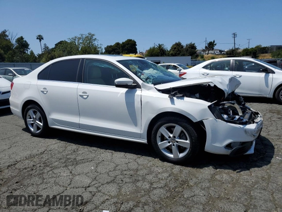 2014 Volkswagen Jetta TDI w/Premium with VIN 3VW3L7AJ4EM372687, listed as a Copart auction lot 55284225 with 95,645 mi miles and Salvage title. Bid and sale history available at DreamBid. Image 4.