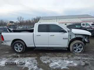 2017 Ram 1500 Big Horn z VIN 1C6RR7GT2HS721143, wystawiony jako IAAI lot #41634614 z przebiegiem 141 991 mil mil oraz . Historia ofert i sprzedaży dostępna na DreamBid. Obrazek 14.