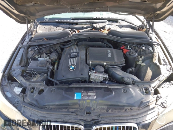 2008 BMW 5 Series 535i with VIN WBANW135X8CZ75341, listed as a IAAI auction lot 41982819 with 164,207 mi miles and . Bid and sale history available at carsss.com. Image 10.