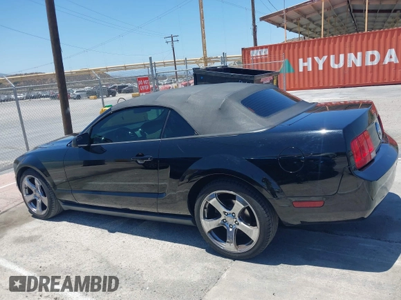 2005 Ford Mustang Deluxe with VIN 1ZVHT84N655208101, listed as a IAAI auction lot 42546747 with 68,918 mi miles and . Bid and sale history available at DreamBid. Image 14.