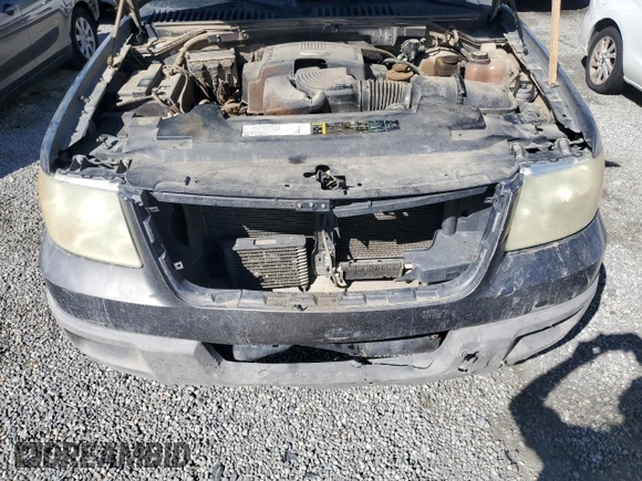 2003 Ford Expedition Special Service with VIN 1FMFU15L63LC30132, listed as a Copart auction lot 48358465 with 234,139 mi miles and Salvage Title. Bid and sale history available at carsss.com. Image 12.