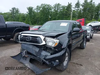 2015 Toyota Tacoma с VIN 3TMLU4EN2FM202275, выставлен на аукционе IAAI как лот 42523799 с пробегом 76 170 миль миль и . История ставок и продаж доступна на DreamBid. Изображение 17.