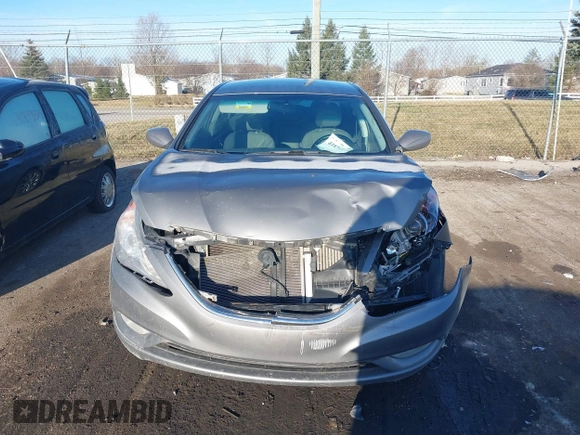 2012 Hyundai Sonata SE with VIN 5NPEC4ABXCH445938, listed as a IAAI auction lot 41834148 with 149,506 mi miles and . Bid and sale history available at carsss.com. Image 12.