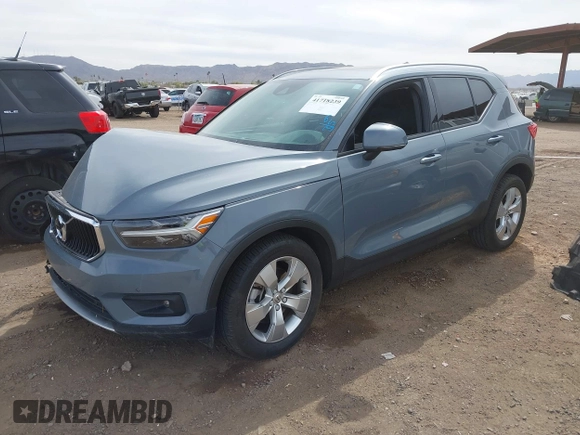 2021 Volvo XC40 Momentum with VIN YV4162UK3M2473571, listed as a IAAI auction lot 41718239 with 60,324 mi miles. Bid and sale history available at carsss.com. Image 17.