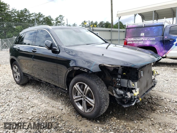 2022 Mercedes-Benz GLC 300 with VIN W1N0G8DB7NG119841, listed as a Copart auction lot 59326695 with 20,471 mi miles and Salvage title. Bid and sale history available at DreamBid. Image 4.