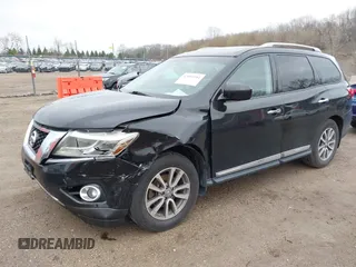 2014 Nissan Pathfinder SL with VIN 5N1AR2MM0EC663878, listed as a IAAI auction lot 42060502 with 130,296 mi miles. Bid and sale history available at carsss.com. Image 2.