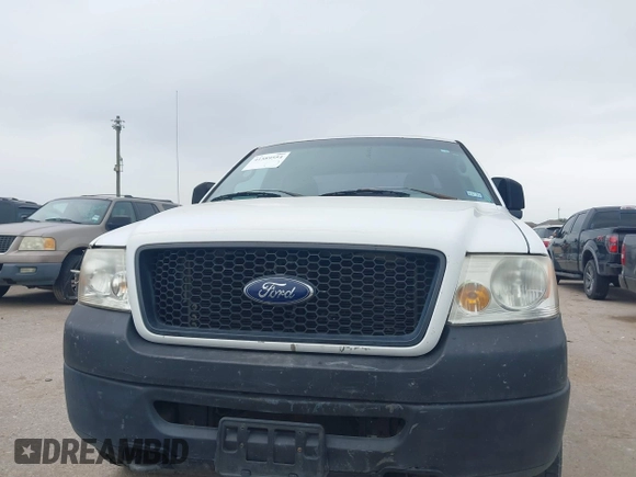 2006 Ford F-150 STX with VIN 1FTRX14W66FA26339, listed as a IAAI auction lot 41589554 with 1 mi miles. Bid and sale history available at carsss.com. Image 6.