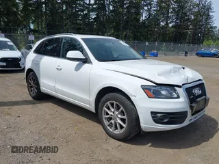 2010 Audi Q5 Premium Plus z VIN WA1LKAFP6AA057942, wystawiony jako IAAI lot #42208245 z przebiegiem 133 064 mil mil oraz . Historia ofert i sprzedaży dostępna na DreamBid. Obrazek 1.