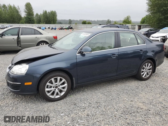 2010 Volkswagen Jetta Limited Edition z VIN 3VWRZ7AJ7AM040861, wystawiony jako Copart lot #63333995 z przebiegiem 189 482 mil mil oraz Szkoda całkowita • Salvage title. Historia ofert i sprzedaży dostępna na DreamBid. Obrazek 1.