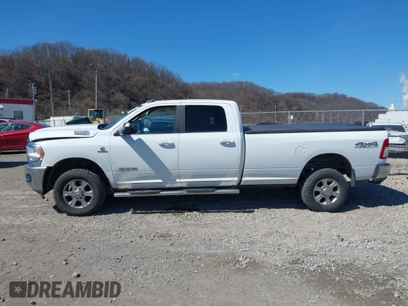 2019 Ram 2500 Big Horn with VIN 3C6UR5JL1KG601176, listed as a IAAI auction lot 41857730 with 88,123 mi miles. Bid and sale history available at carsss.com. Image 15.
