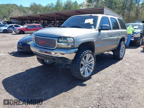 2001 GMC Yukon SLT with VIN 1GKEK13V11R220343, listed as a IAAI auction lot 41703786 with 213,518 mi miles. Bid and sale history available at carsss.com. Image 2.