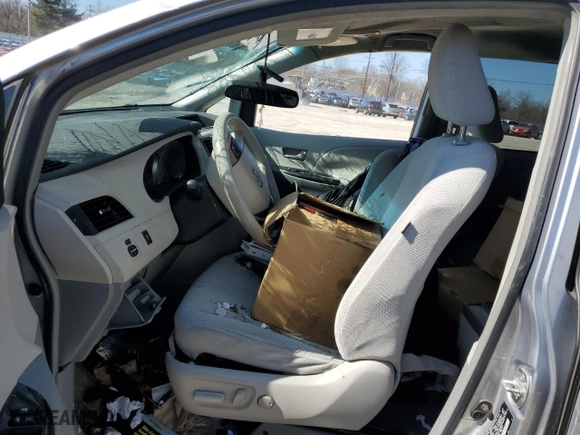 2011 Toyota Sienna LE AAS with VIN 5TDKK3DC5BS009950, listed as a Copart auction lot 46525475 with 0 mi miles and Non Repairable. Bid and sale history available at carsss.com. Image 7.
