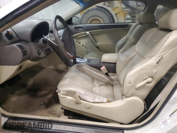 2005 Infiniti G35 Coupe with VIN JNKCV54EX5M407615, listed as a Copart auction lot 84186494 with 0 mi miles and Non Repairable. Bid and sale history available at carsss.com. Image 7.
