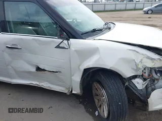 2011 Ford Flex SEL with VIN 2FMGK5CC4BBD19250, listed as a IAAI auction lot 41662290 with 200,095 mi miles. Bid and sale history available at carsss.com. Image 18.