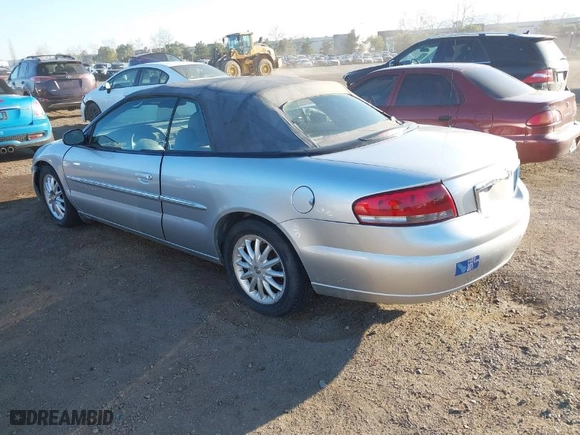 2001 Chrysler Sebring LXi with VIN 1C3EL55U91N660200, listed as a IAAI auction lot 41631756 with NaN miles. Bid and sale history available at carsss.com. Image 3.