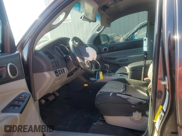 2014 Toyota Tacoma PreRunner with VIN 3TMJU4GN5EM158226, listed as a Copart auction lot 48580455 with Not Provided miles and Salvage Title. Bid and sale history available at DreamBid. Image 7.