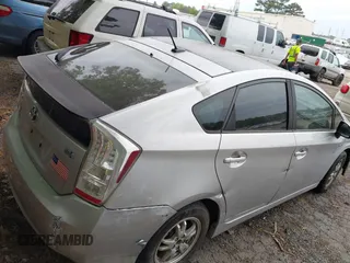 2011 Toyota Prius I with VIN JTDKN3DU5B0253021, listed as a IAAI auction lot 42098093 with 204,853 mi miles. Bid and sale history available at carsss.com. Image 4.