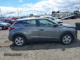 2024 Nissan Kicks S z VIN 3N1CP5BV7RL502652, wystawiony jako IAAI lot #42258123 z przebiegiem 4 244 mil mil oraz . Historia ofert i sprzedaży dostępna na DreamBid. Obrazek 13.