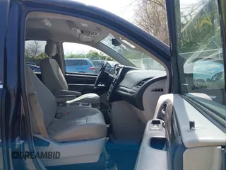 2013 Chrysler Town & Country Touring with VIN 2C4RC1BG1DR662485, listed as a IAAI auction lot 42109856 with 153,277 mi miles. Bid and sale history available at carsss.com. Image 5.