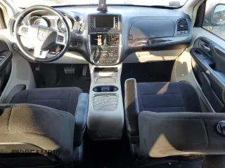2011 Dodge Grand Caravan Crew with VIN 2D4RN5DG2BR727858, listed as a Copart auction lot 51956105 with 176,678 mi miles and Clean Title. Bid and sale history available at DreamBid. Image 8.