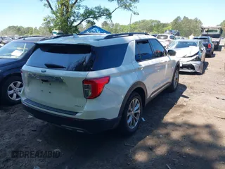 2022 Ford Explorer XLT with VIN 1FMSK8DH4NGC09379, listed as a IAAI auction lot 42412065 with 25,953 mi miles and . Bid and sale history available at DreamBid. Image 4.