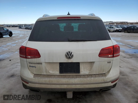 2017 Volkswagen Touareg Sport with VIN WVGEF7BP3HD002560, listed as a Copart auction lot 46649865 with 115,704 mi miles and Salvage Title. Bid and sale history available at DreamBid. Image 6.