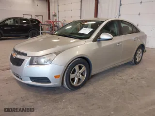 2014 Chevrolet Cruze 1LT with VIN 1G1PC5SB1E7119104, listed as a IAAI auction lot 41887771 with 173,734 mi miles. Bid and sale history available at carsss.com. Image 17.